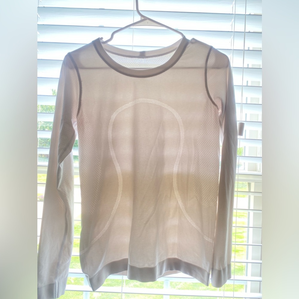 Lululemon white swiftly